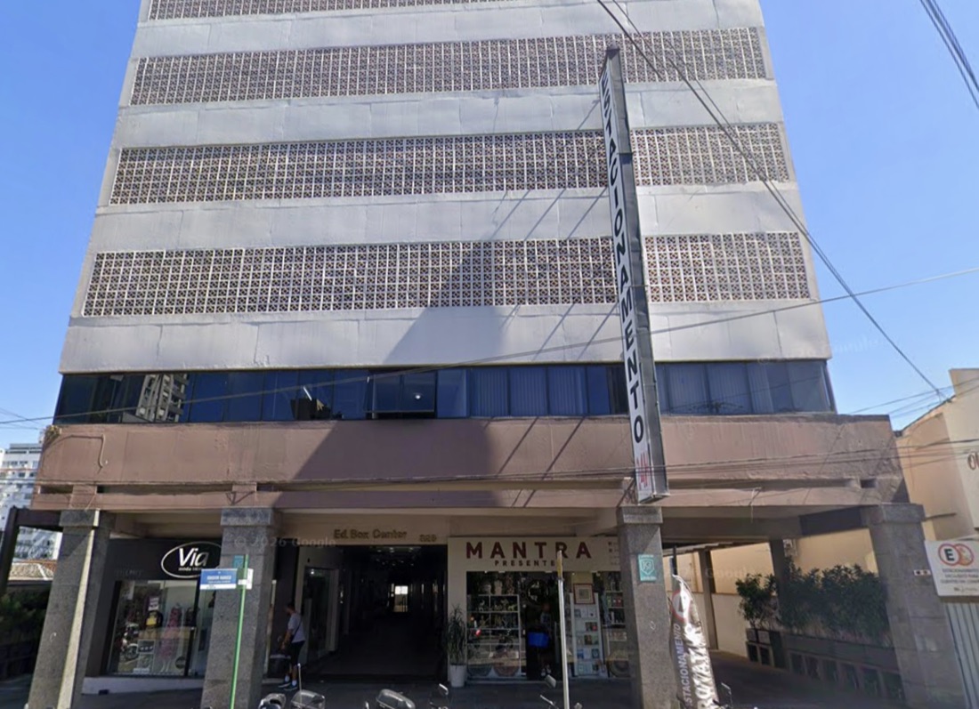 Fachada do edifício onde fica a Vita Saúde